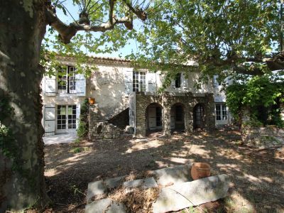 Vente MAS sur 4,5 hectares de terrain proche Saint Remy De Provence