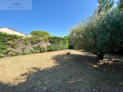 VILLA  3 chambres 2 salles de bains avec Jardin centre ville à Saint Remy De Provence