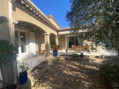 Villa Piscine 4 chambres proche Saint Remy De Provence