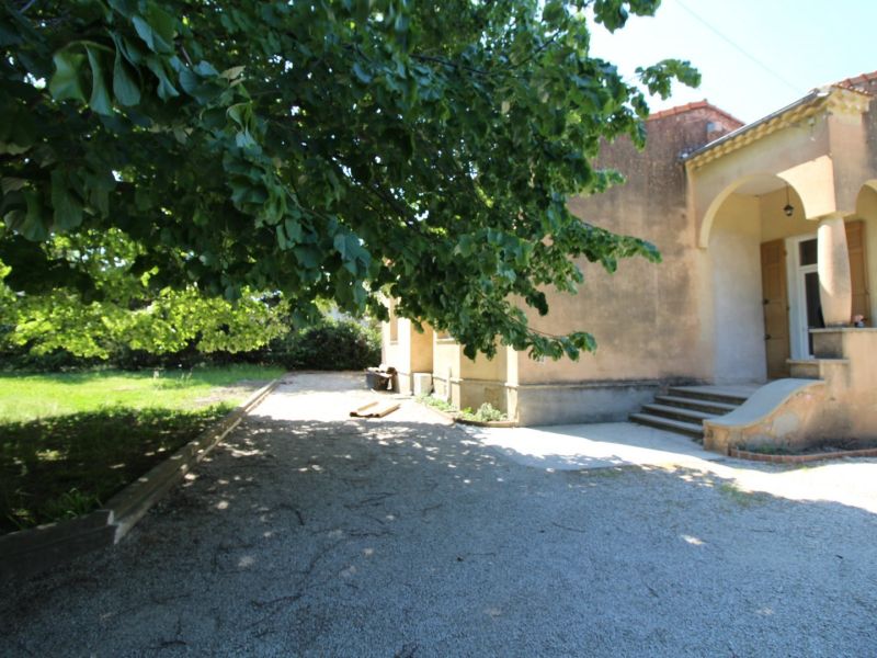 MAISON CENTRE VILLE A PIED à Saint Remy De Provence